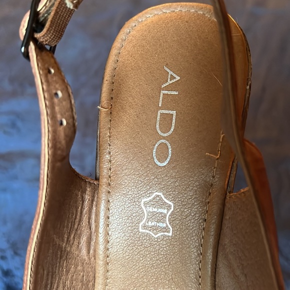 Aldo size 40 wedge sandal - Picture 6 of 8